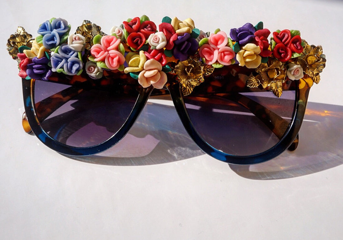 TNEMNRODA x CHARMSIE: Frida's Bloom Sunnies